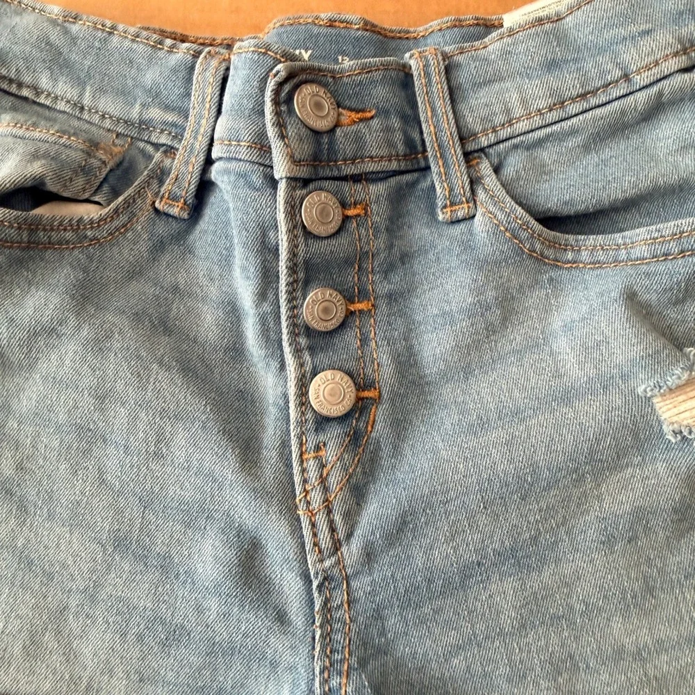 Old Navy brand old